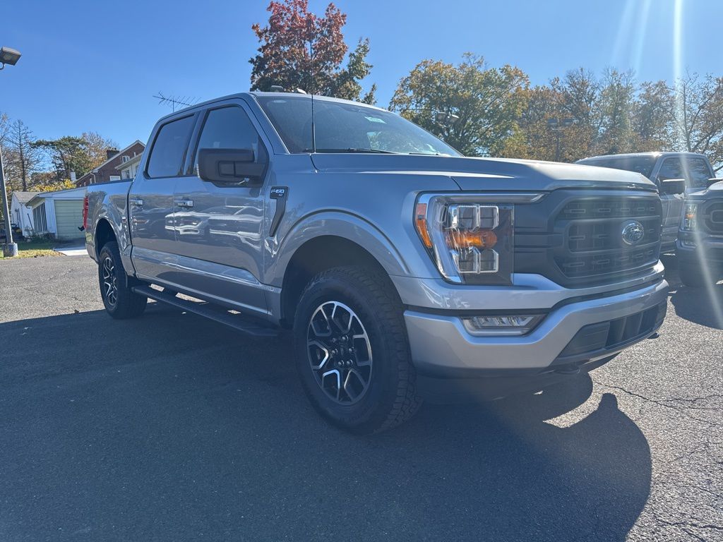 2023 Ford F-150 XLT photo 3