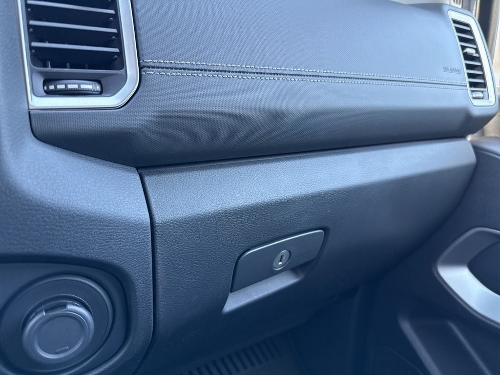 2022 Nissan Frontier SV - Photo 29