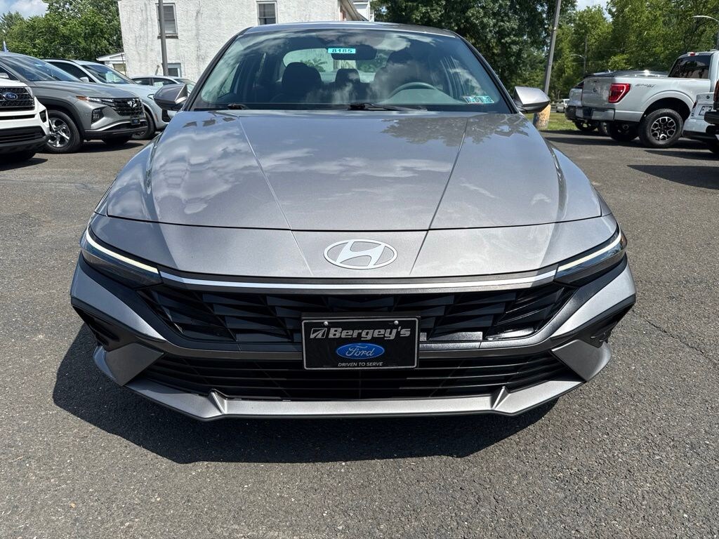 Certified 2024 Hyundai Elantra SE Sedan