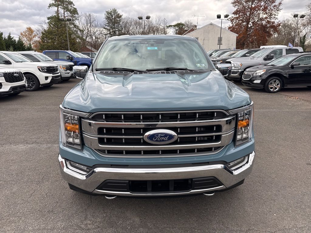 2023 Ford F-150 Lariat photo 2