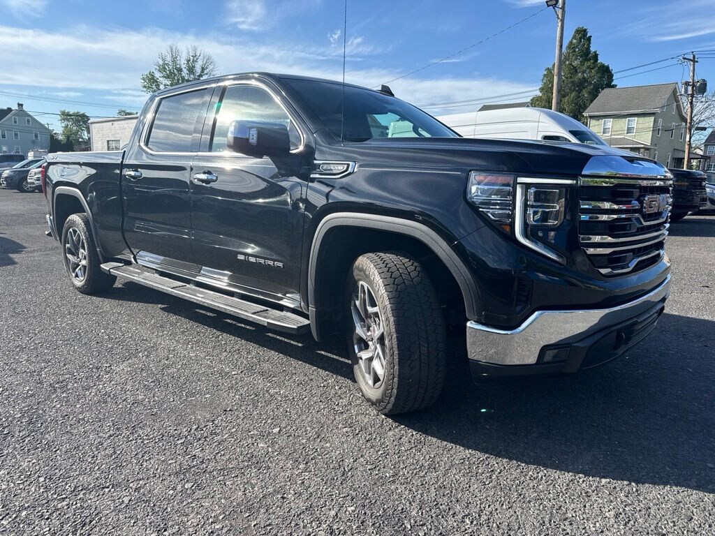 Used 2022 GMC Sierra 1500 SLT Truck Crew Cab