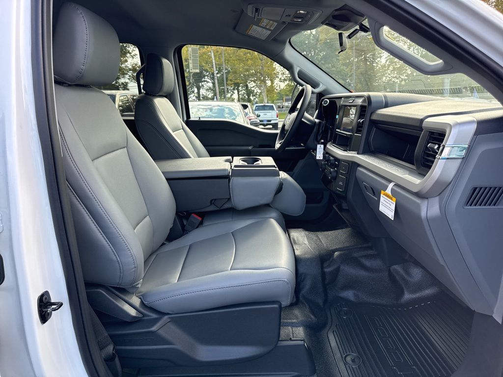 2026 Ford F-250 Super Duty XL - Photo 13