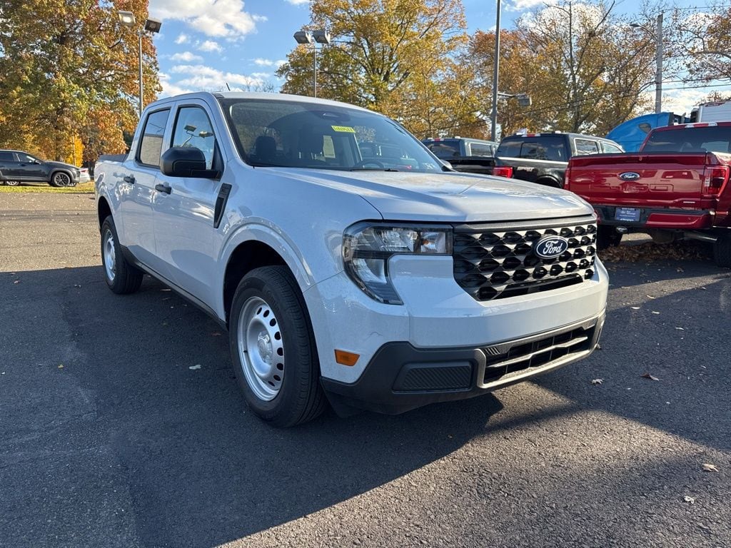 New 2025 Ford Maverick XL Truck SuperCrew