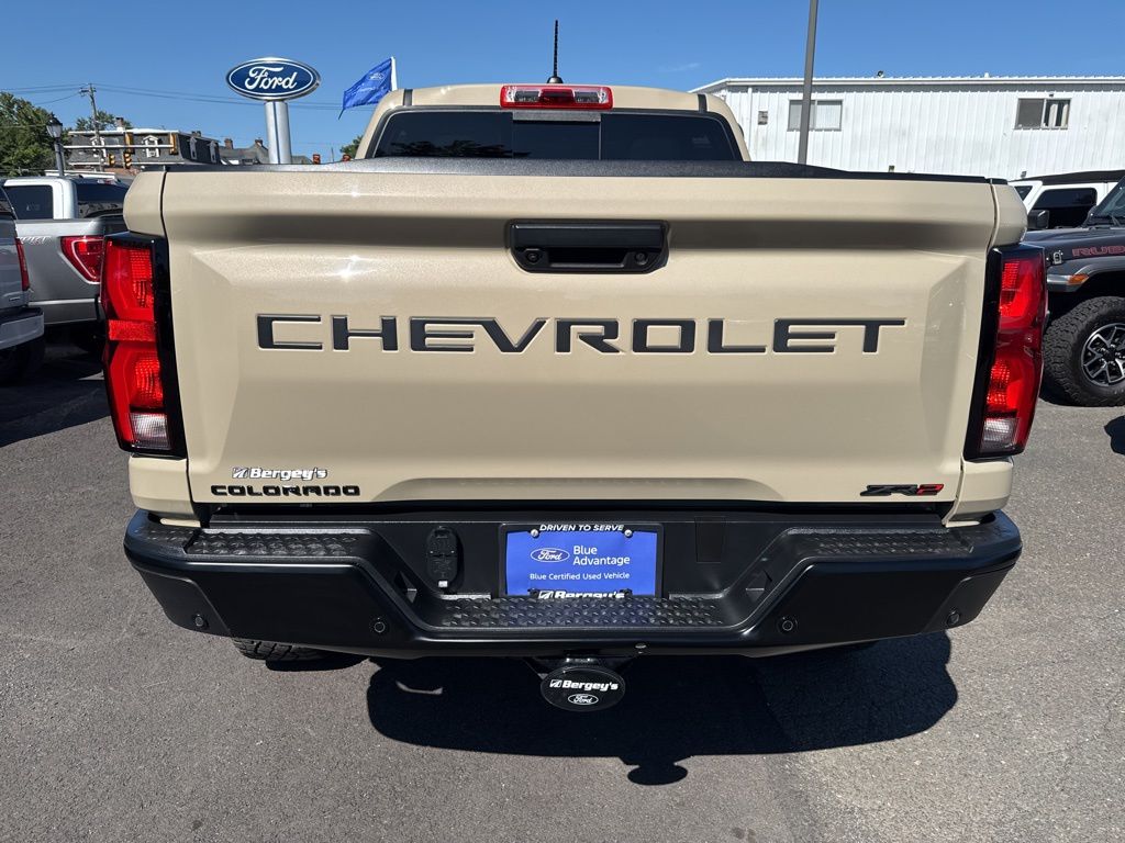 2024 Chevrolet Colorado ZR2 photo 3