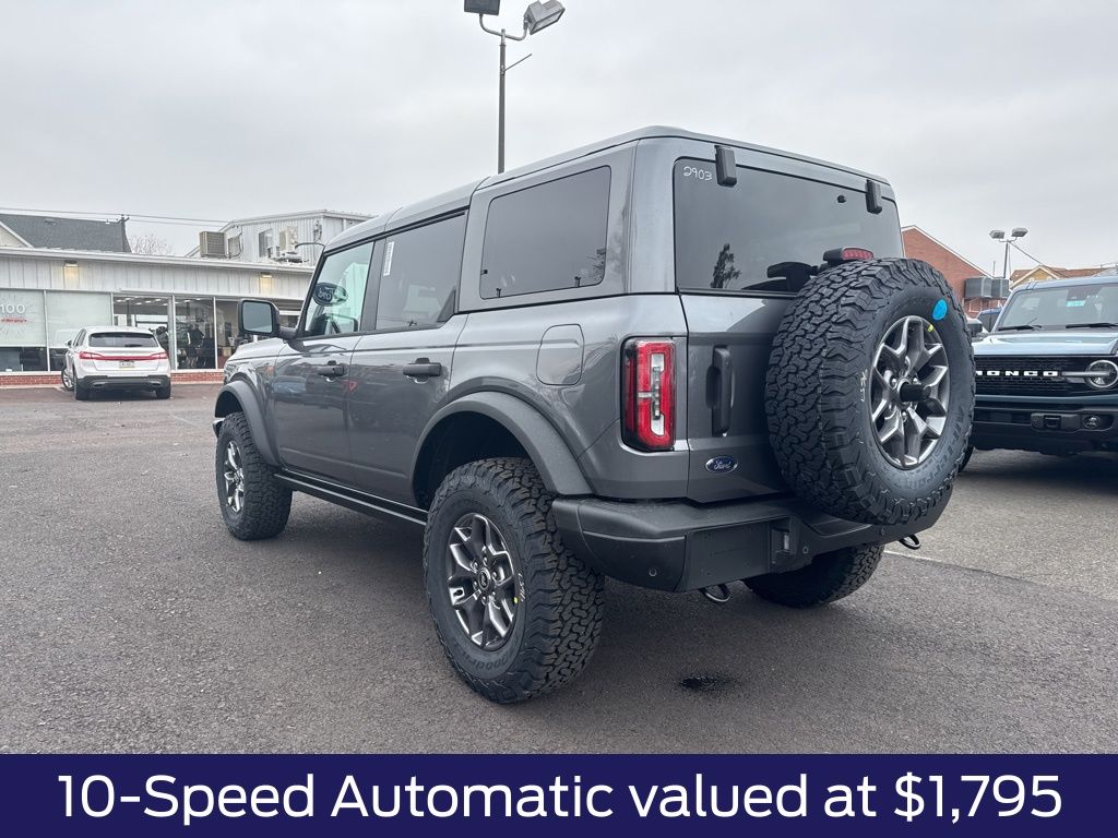 2025 Ford Bronco Badlands photo 3