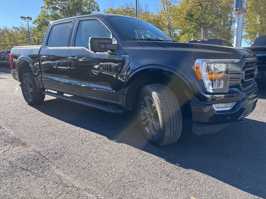 2023 Ford F-150 XLT photo 3