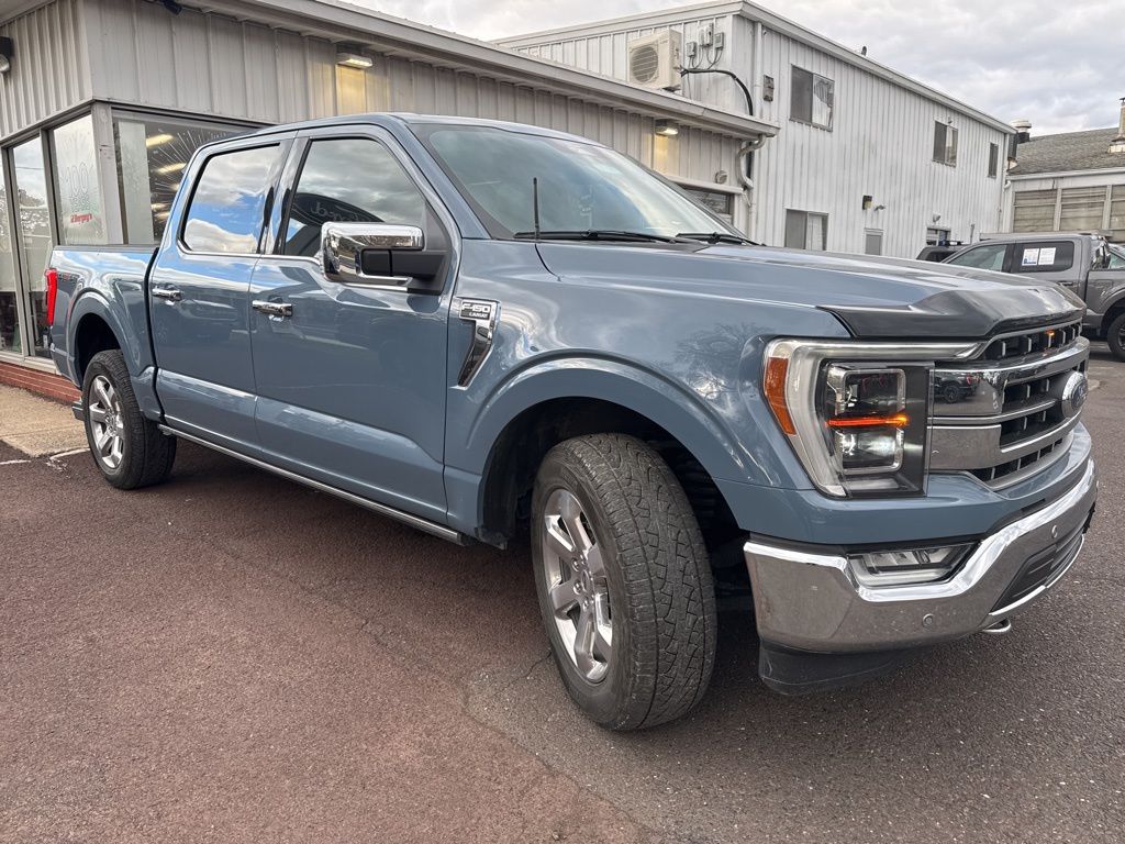 2023 Ford F-150 Lariat photo 2