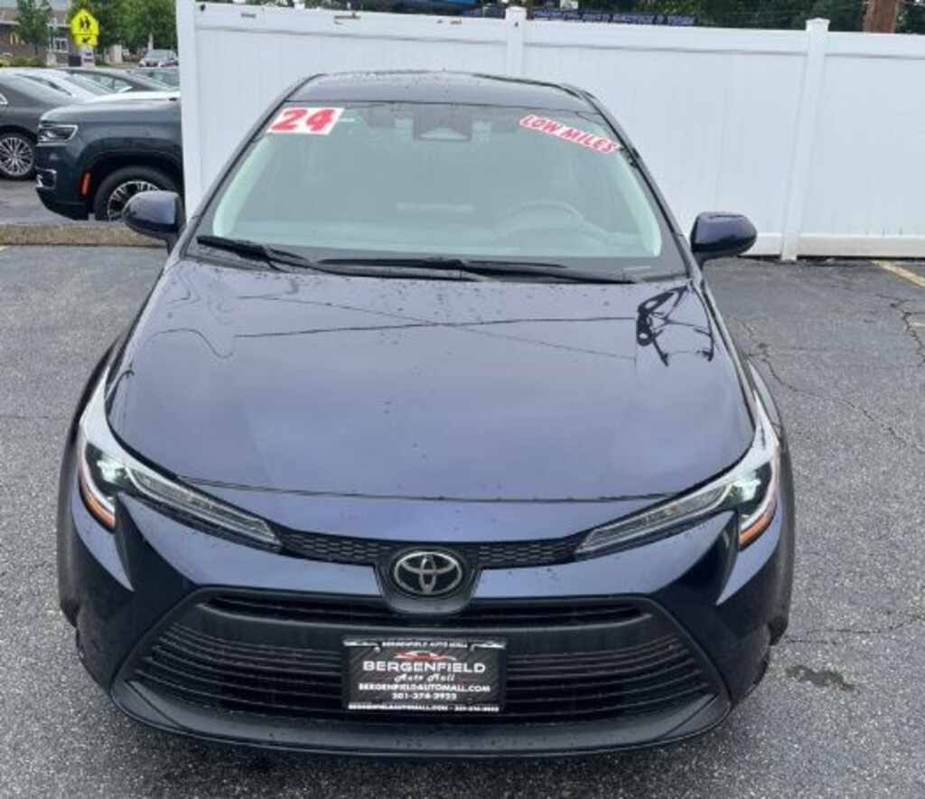 Used 2024 Toyota Corolla LE Sedan
