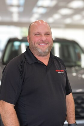 Staff member Kevin Bergey from ID_8bd400