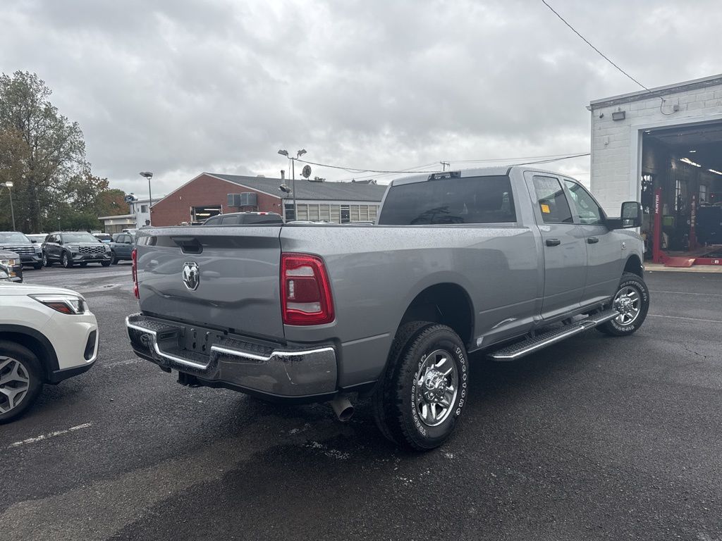 2024 Ram 2500 Tradesman photo 4