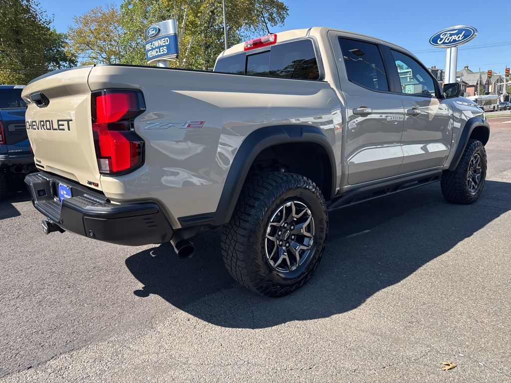 2024 Chevrolet Colorado ZR2 photo 2