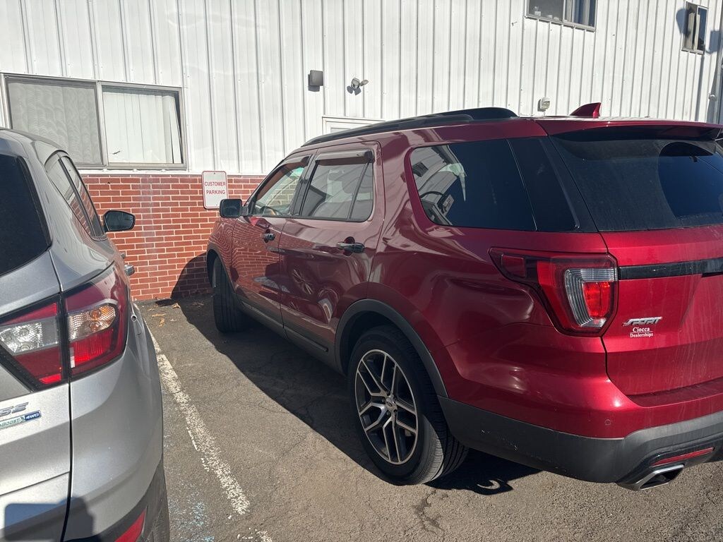 Used 2016 Ford Explorer Sport with Moonroof SUV