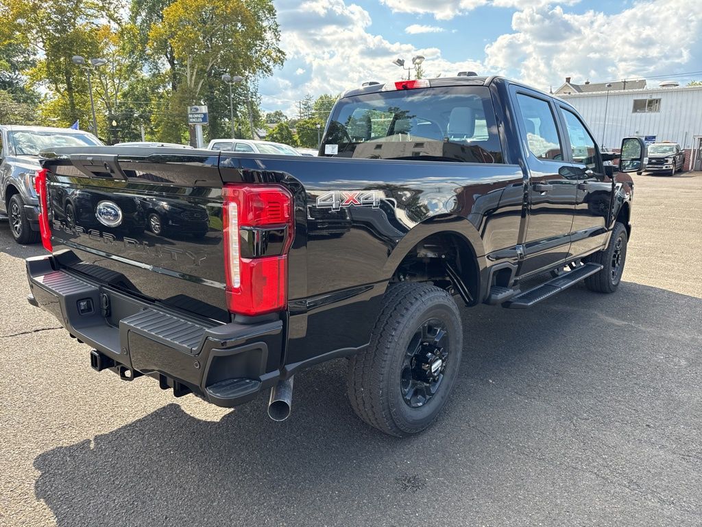 2026 Ford F-350 XL photo 3