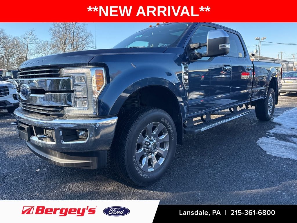 2017 Ford F-250 Super Duty Lariat's photo