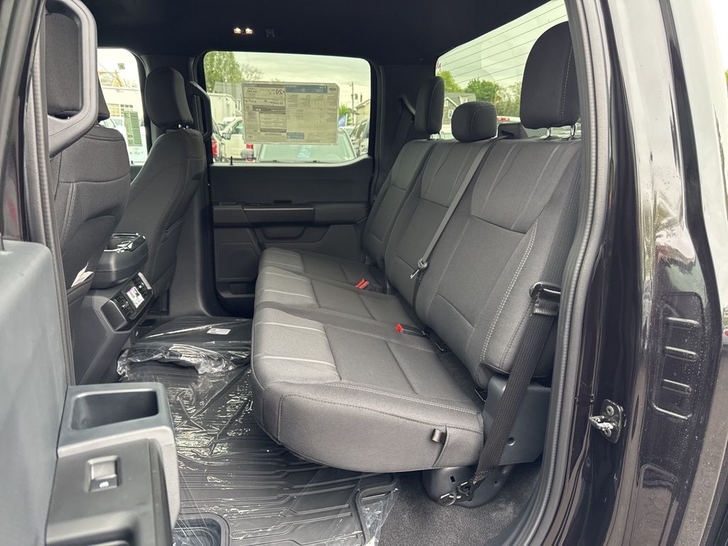 2026 Ford F-150 STX - Photo 8