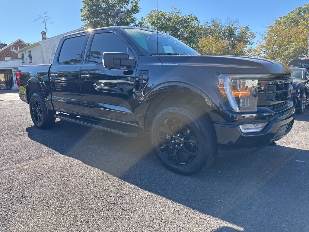 2023 Ford F-150 XLT photo 3