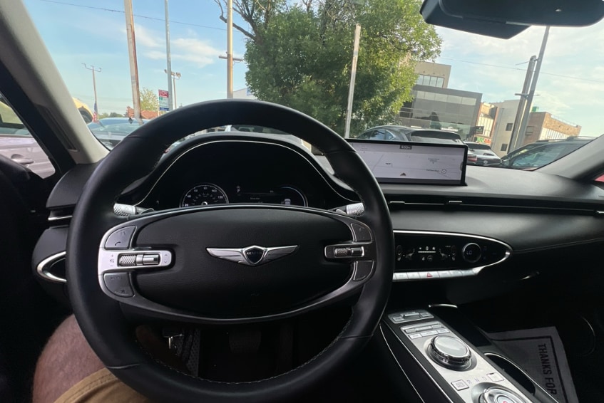 2024 GENESIS GV70 Standard - Photo 5