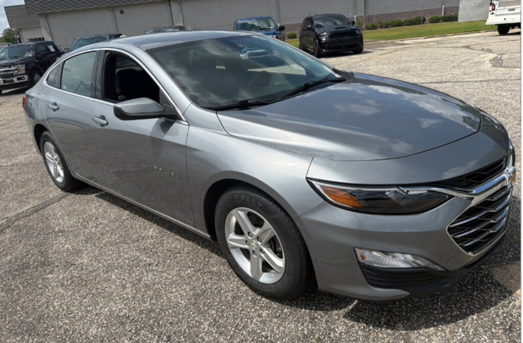 Used 2024 Chevrolet Malibu LT Sedan