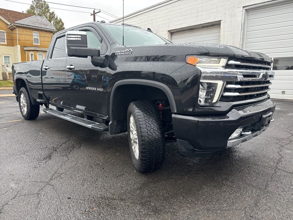 2021 Chevrolet Silverado 3500HD High Country photo 3
