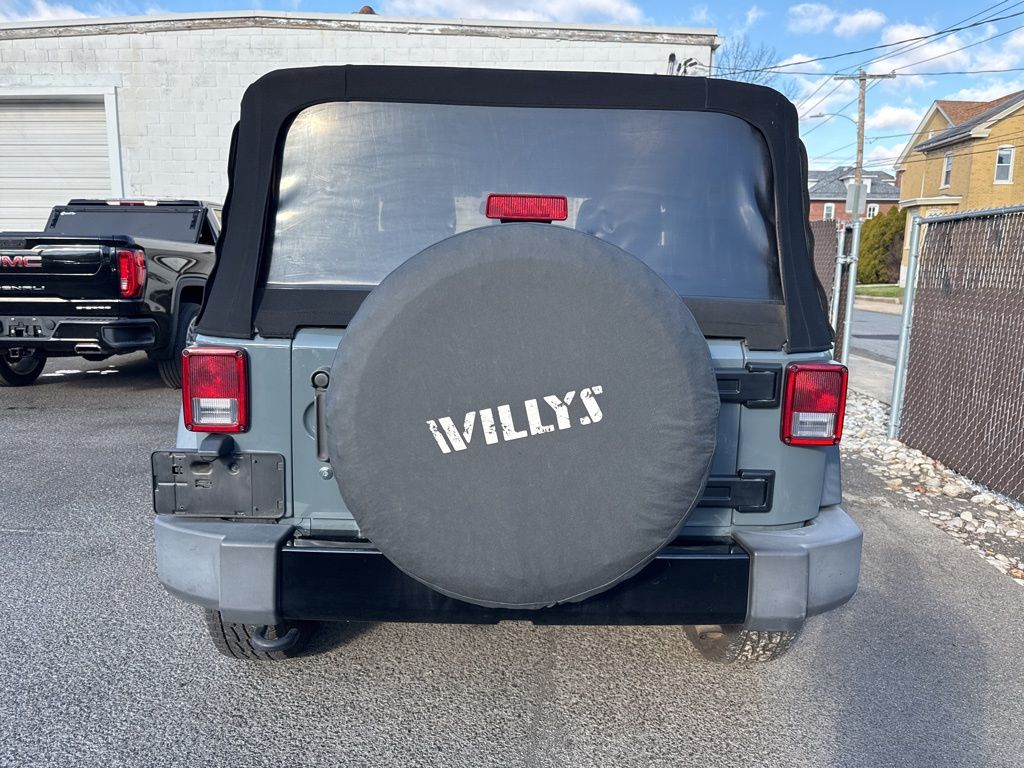 2015 Jeep Wrangler Willys Wheeler photo 4