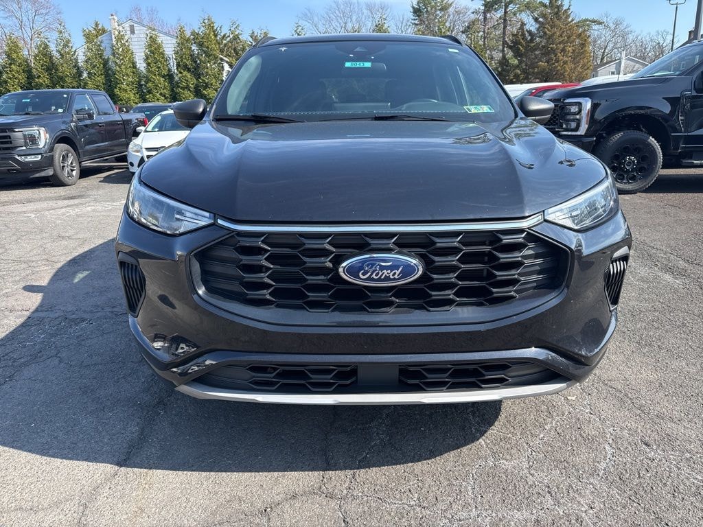Used 2023 Ford Escape ST-Line with a Moonroof SUV
