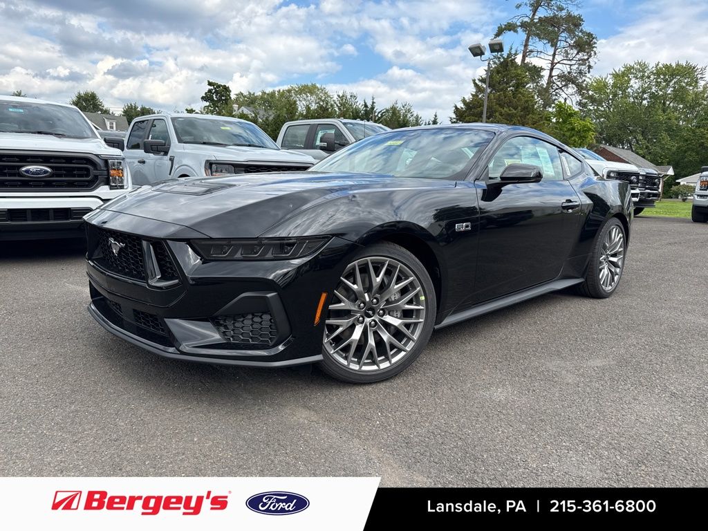 2025 Ford Mustang GT Premium's photo