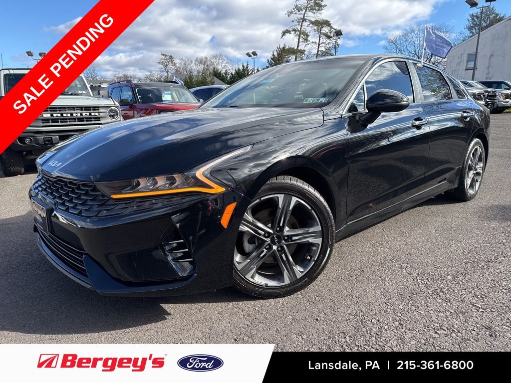 2022 Kia K5 LXS's photo