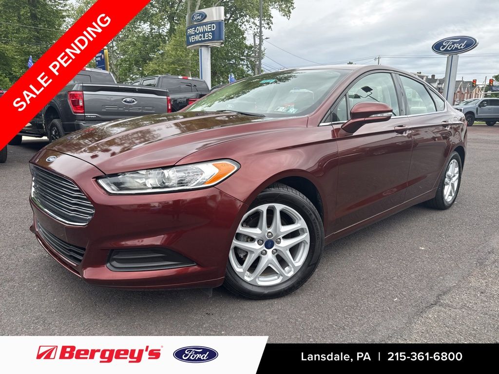 2015 Ford Fusion SE FWD's photo