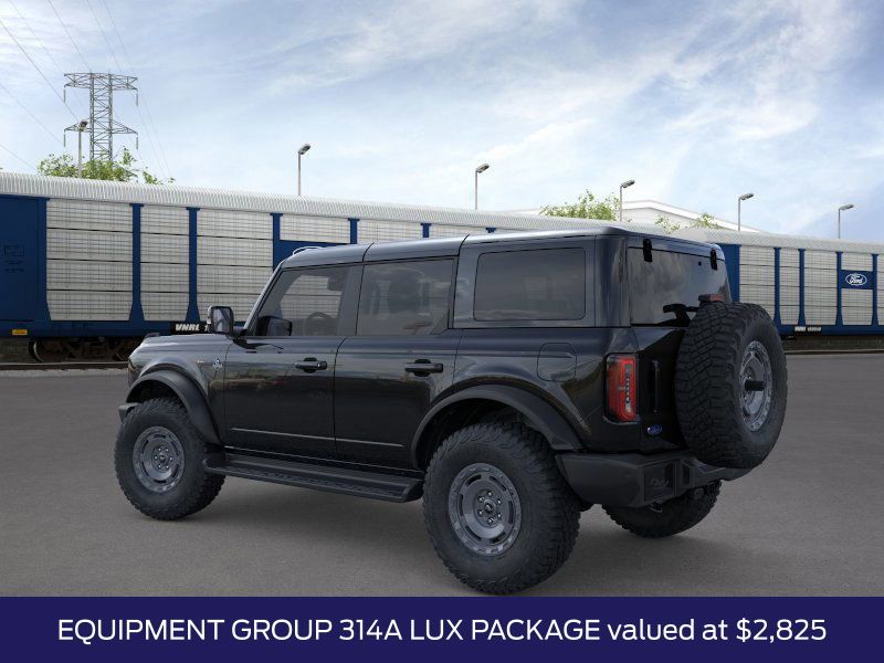 2025 Ford Bronco Outer Banks photo 4