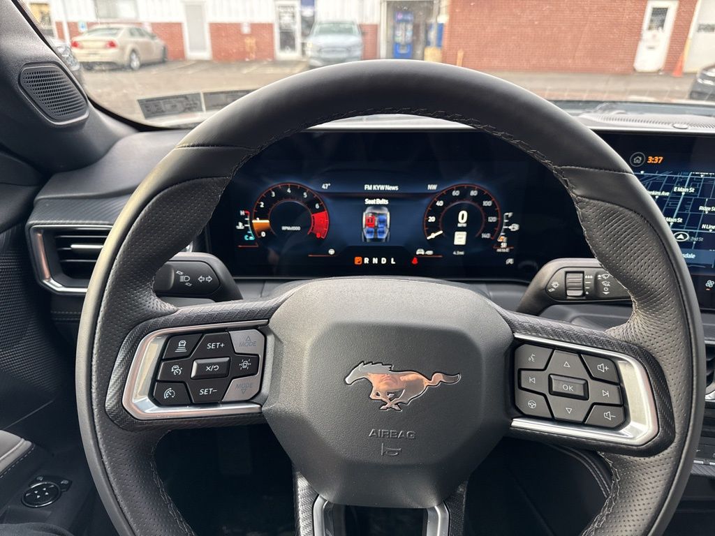 2026 Ford Mustang EcoBoost Premium Convertible - Photo 10
