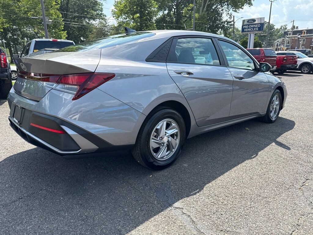 Certified 2024 Hyundai Elantra SE Sedan