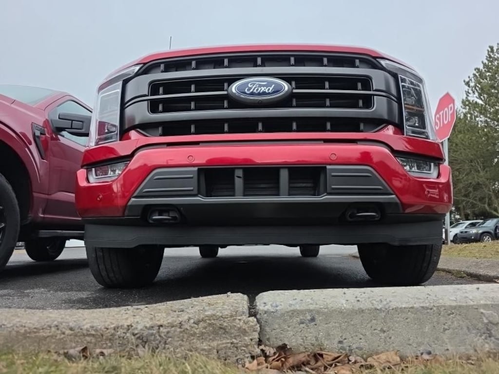 Used 2023 Ford F-150 Lariat Hybrid with a Moonroof Truck SuperCrew Cab