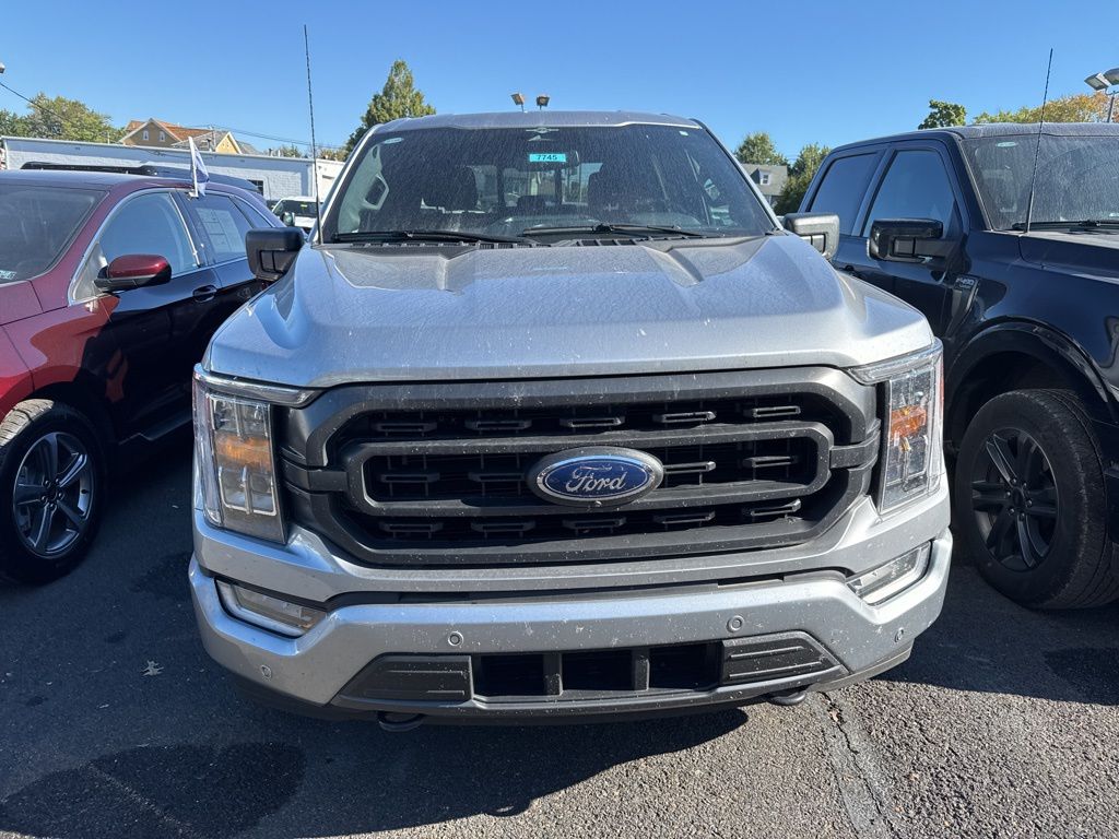 2023 Ford F-150 XLT photo 2