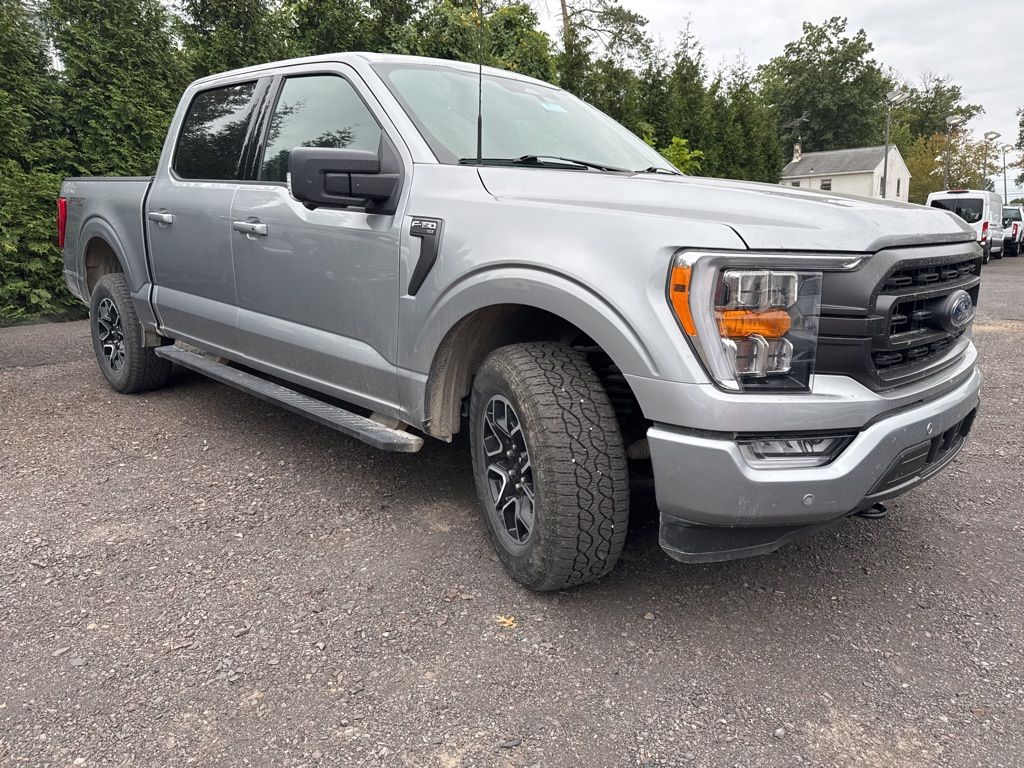 2023 Ford F-150 XLT photo 2