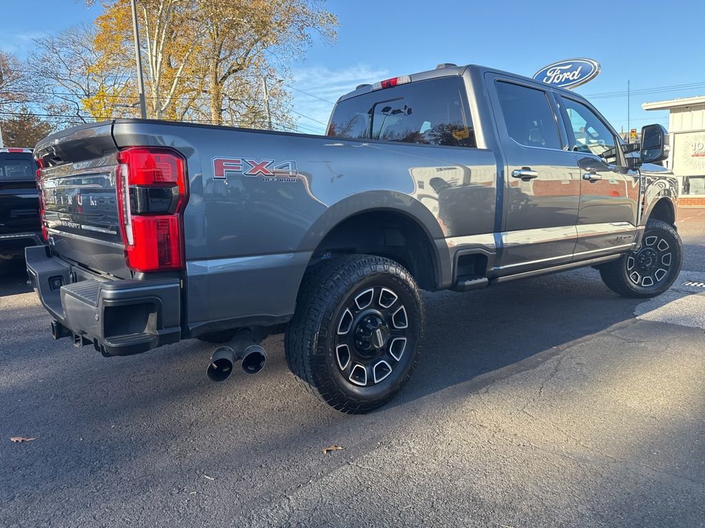 2023 Ford F-350 photo 4