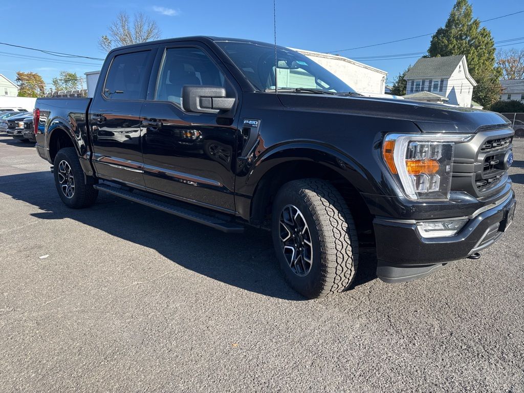 2023 Ford F-150 XLT photo 3