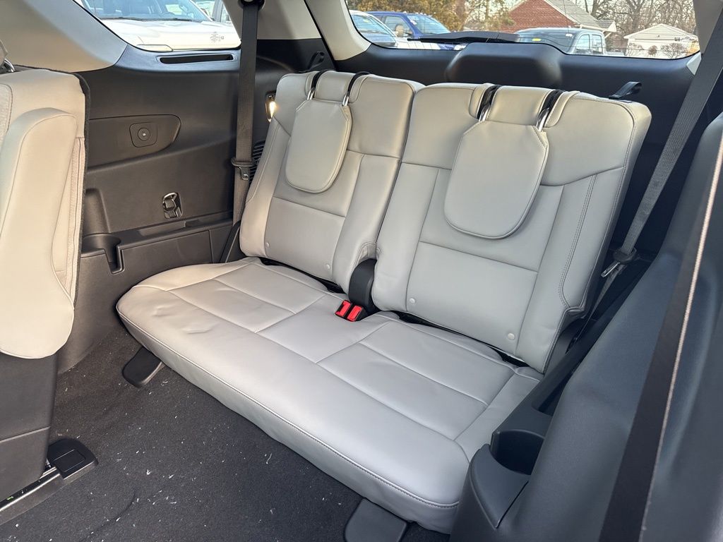 2026 Ford Explorer Active - Photo 8