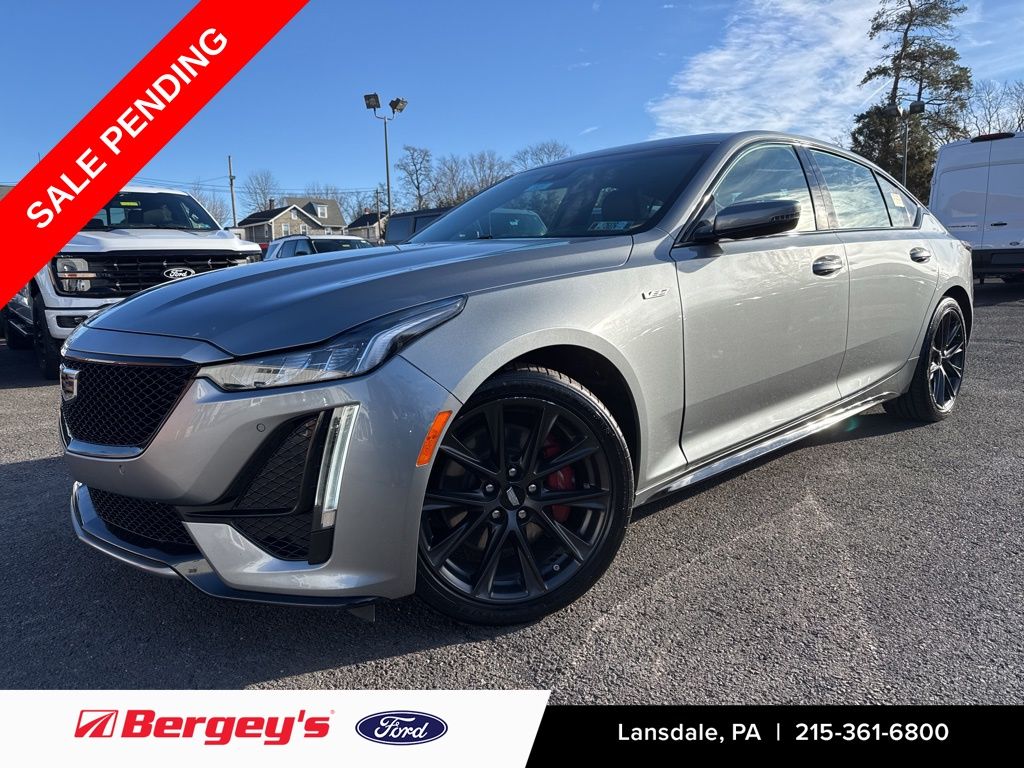 2023 Cadillac CT5 V-Series's photo