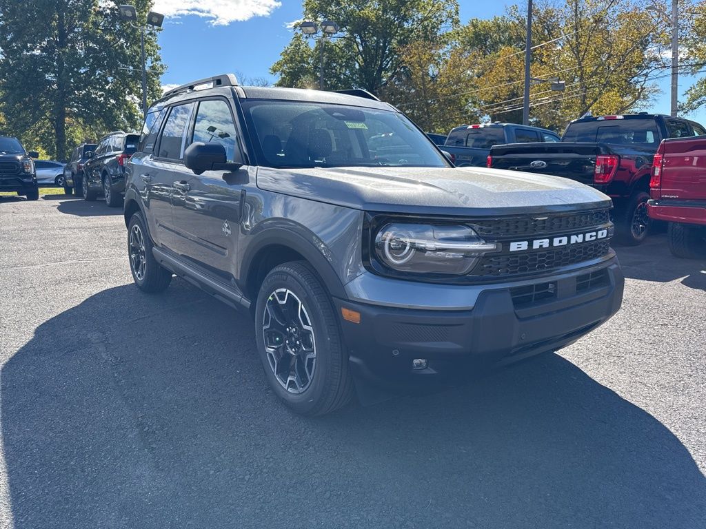 2025 Ford Bronco Sport Outer Banks photo 2