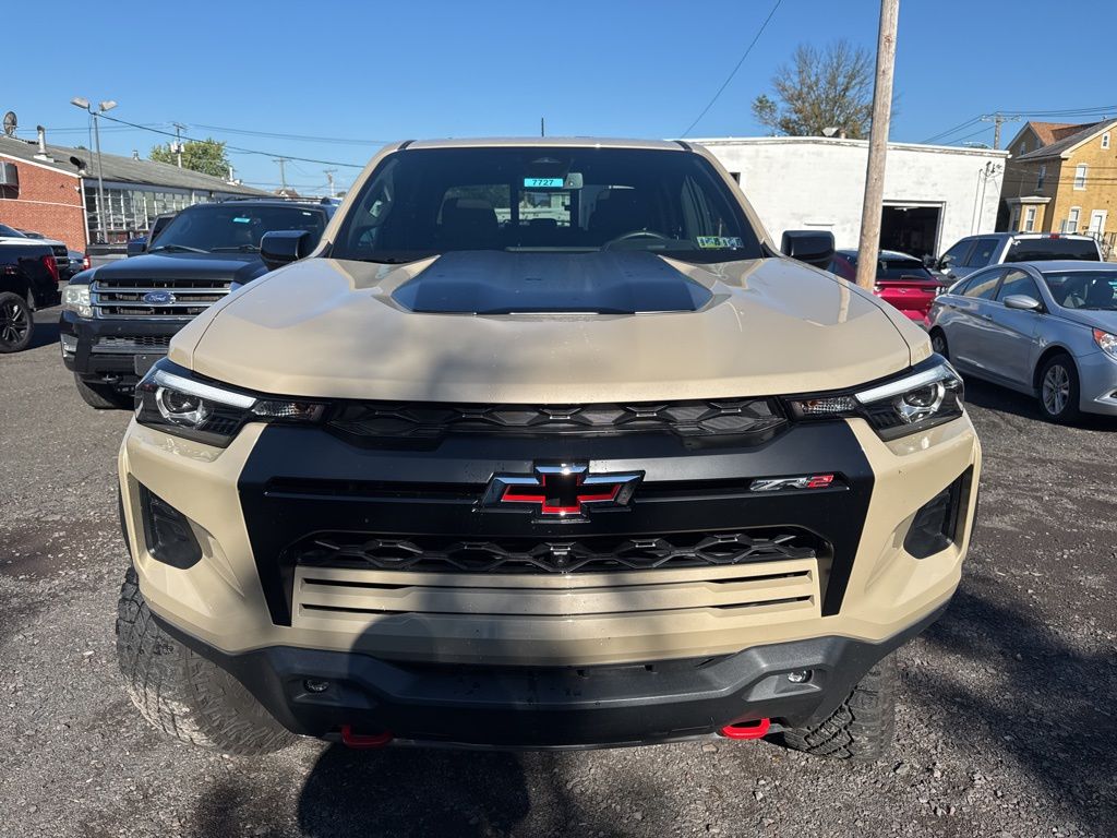 2024 Chevrolet Colorado ZR2 photo 2