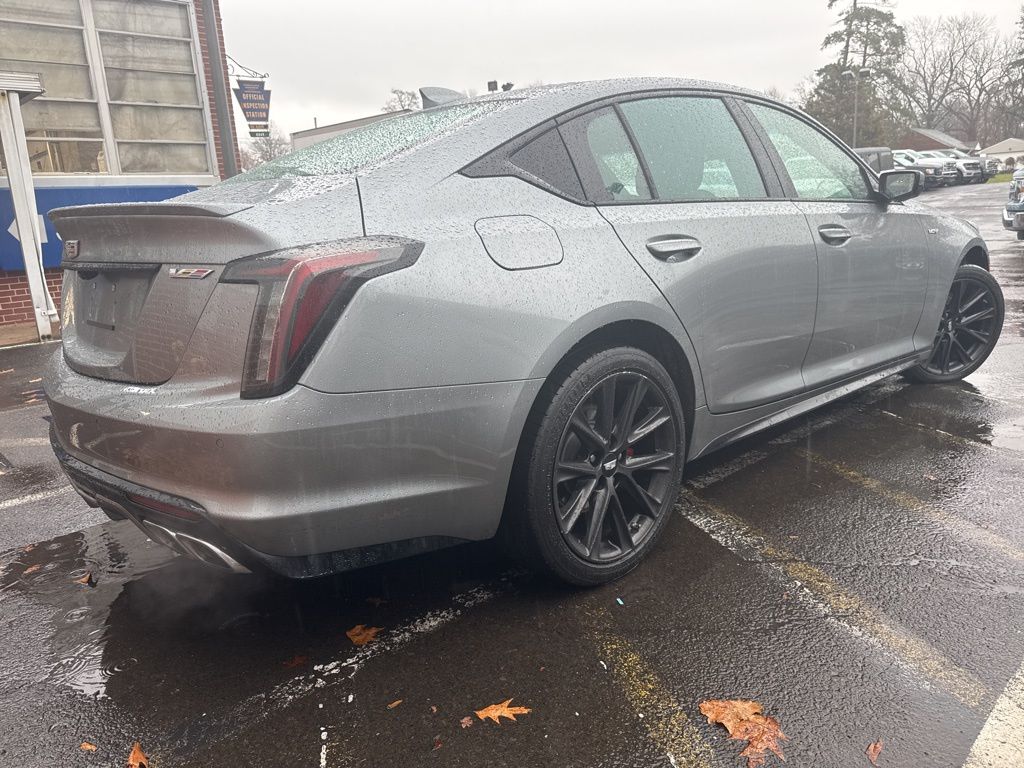 2023 Cadillac CT5 V photo 3