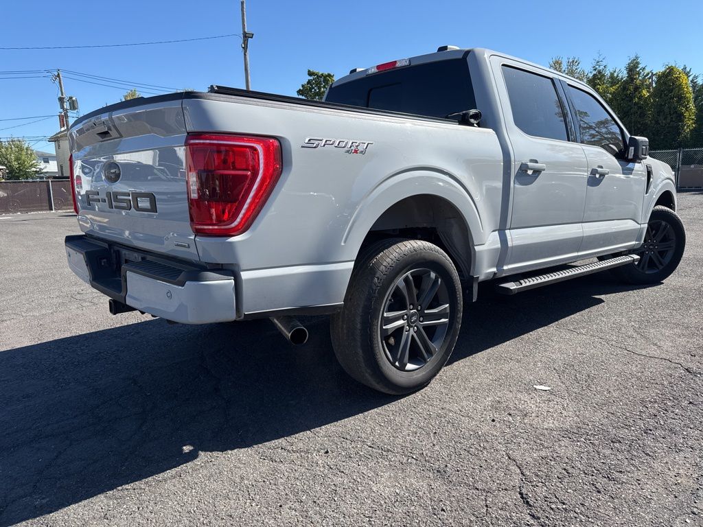 2023 Ford F-150 XLT photo 2