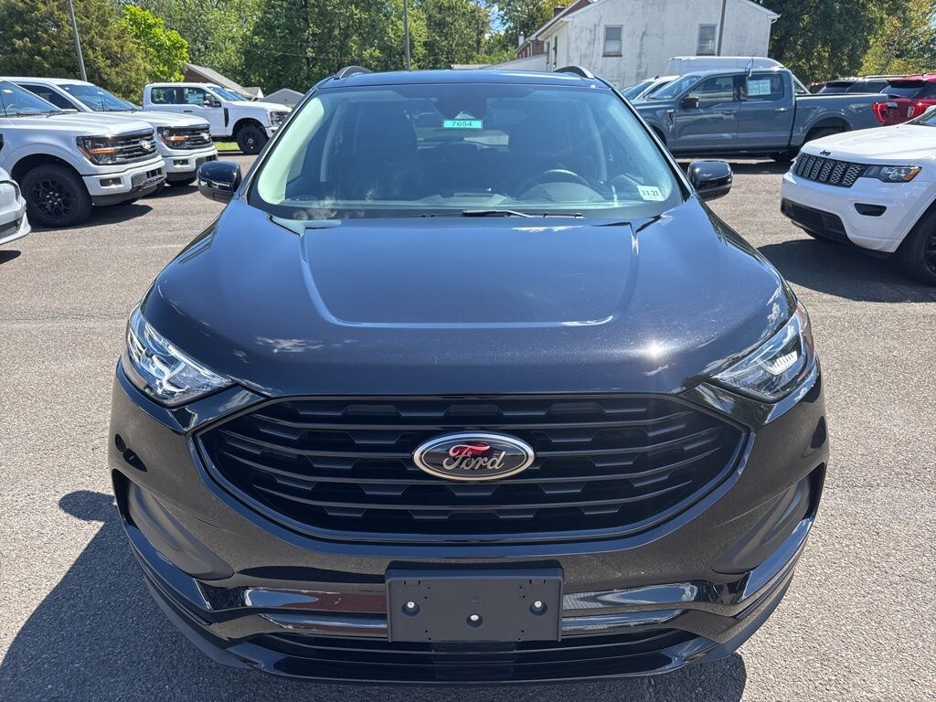 Used 2022 Ford Edge SE -2.0L, Black Appearance Package, Apple CarPlay SUV