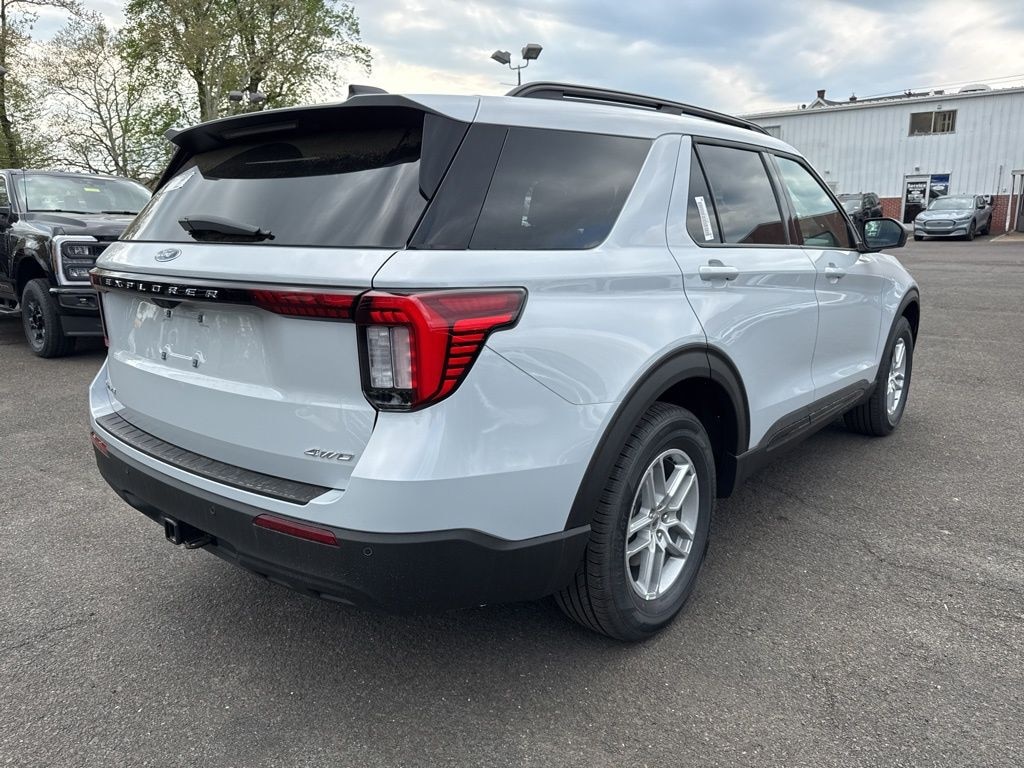 New 2026 Ford Explorer Active 200A SUV