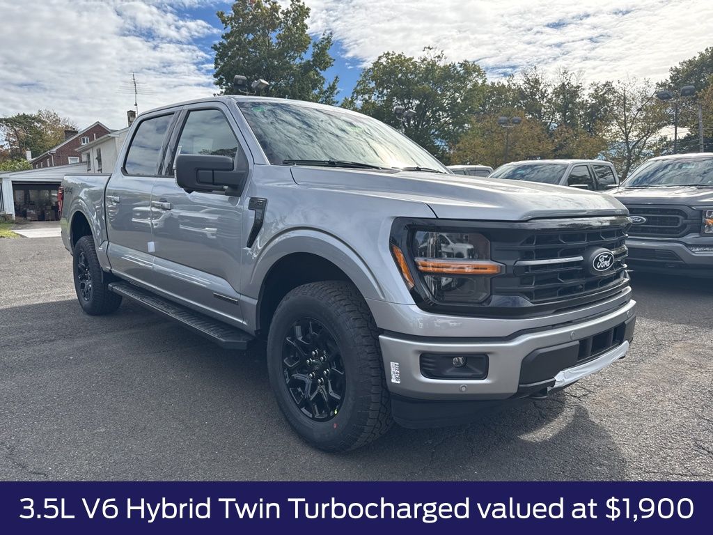 2025 Ford F-150 XLT photo 2