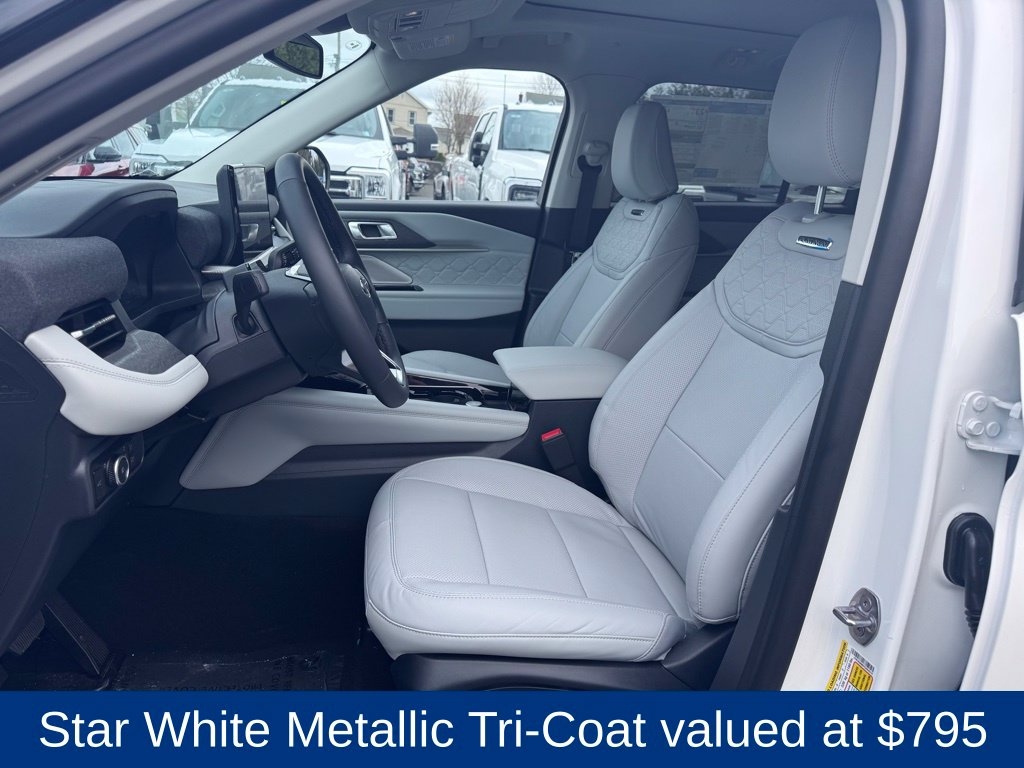 2026 Ford Explorer Platinum - Photo 6