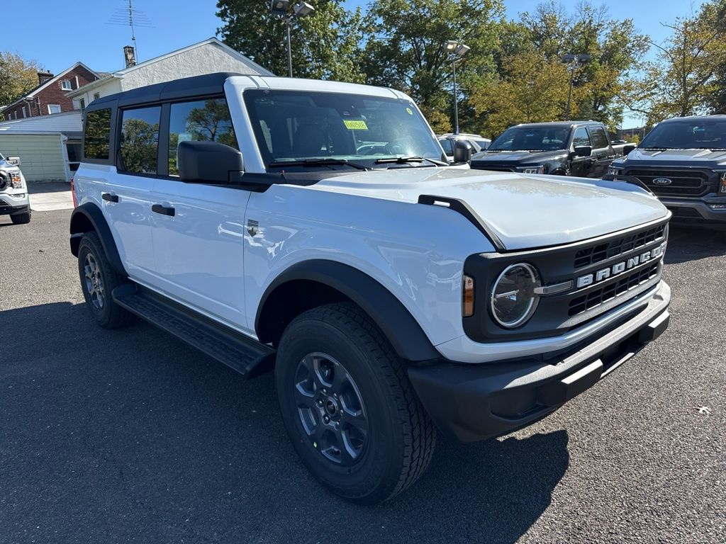 2025 Ford Bronco Big Bend photo 2