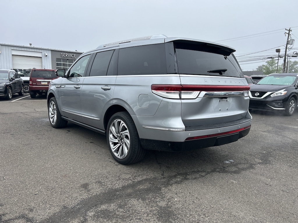 Certified 2022 Lincoln Navigator 3.5T 4WD Reserve w/ Luxury Pkg SUV
