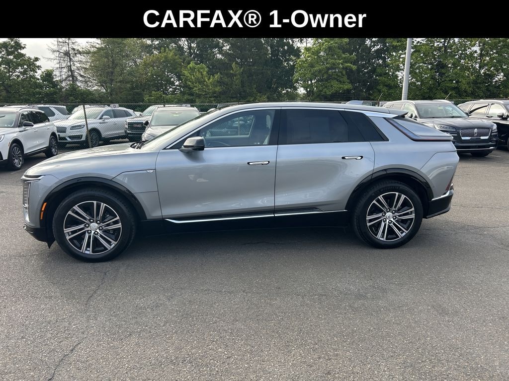 Used 2024 Cadillac Lyriq 11.5KW AWD Luxury w/ Fixed Glass Roof SUV