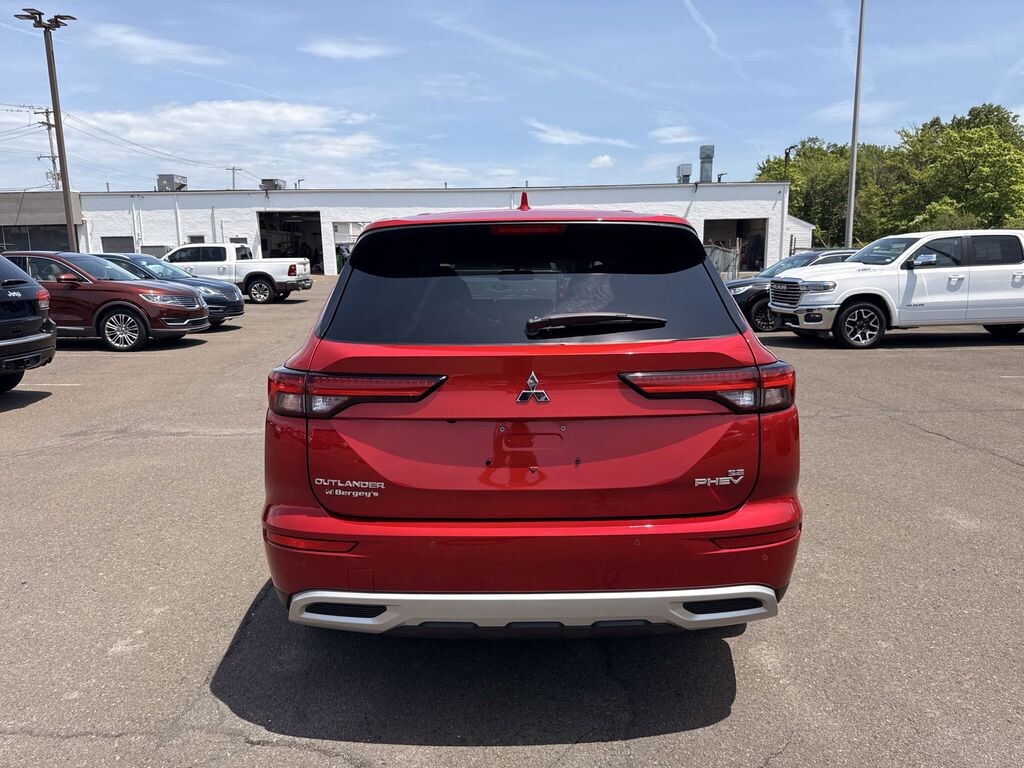 Used 2023 Mitsubishi Outlander Phev 2.4L S-AWC SE w/ Navigation SUV